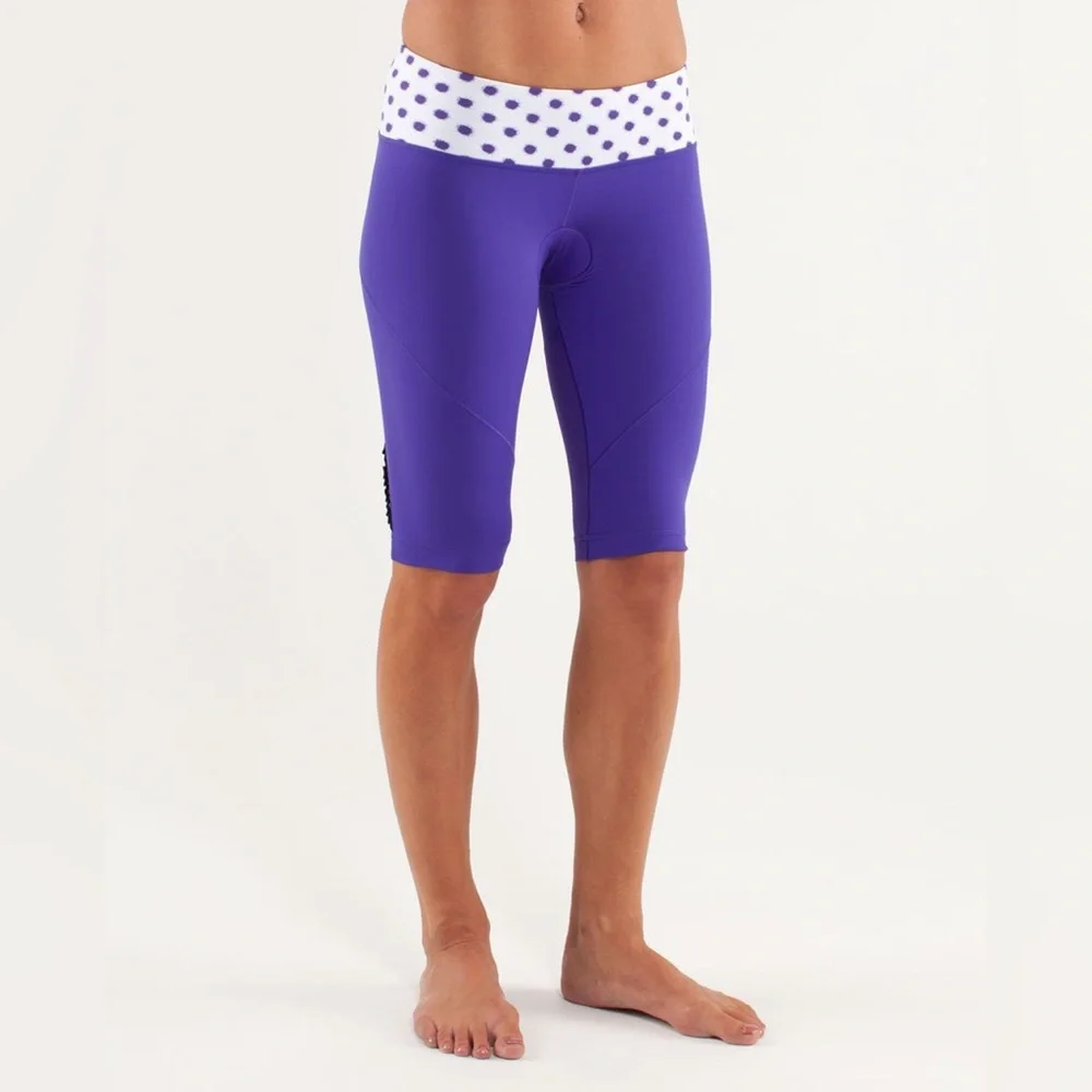 Lululemon Presta Padded Short in Bruised Berry / High Noon Dot White